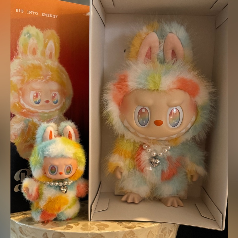 Pop Mart Labubu Big into Energy Rock The Universe The Monsters NIB AUTHENTIC